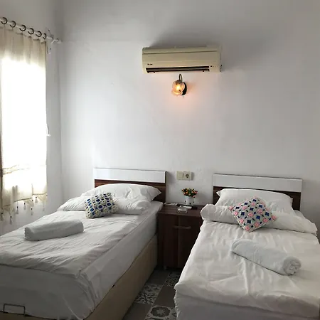 Halikarnas מלון 3*