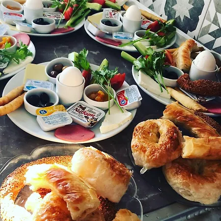 Halikarnas 3* בודרום